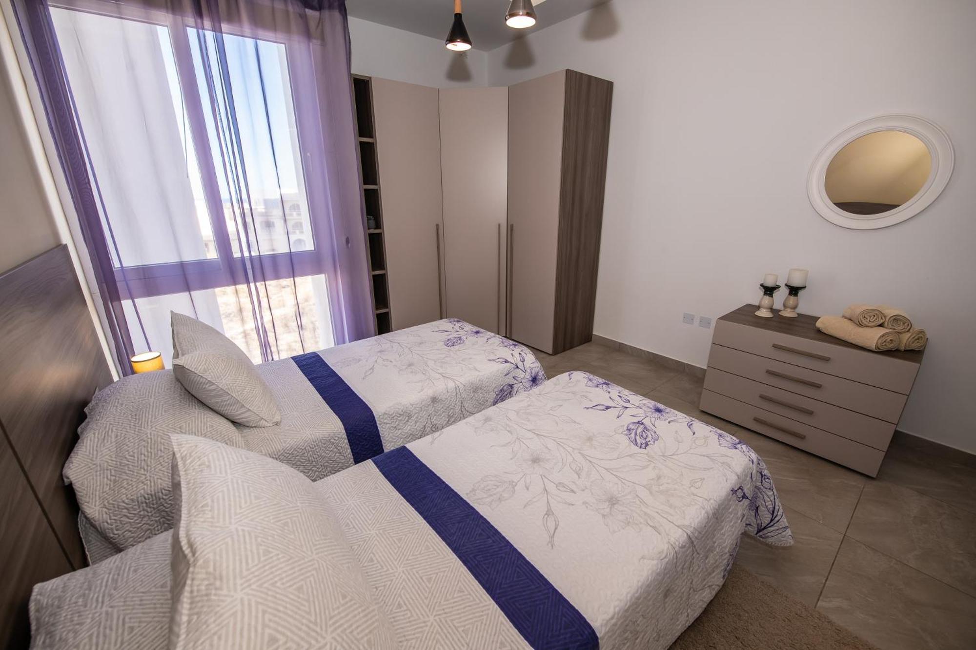 Clifftop Modern Apartment Mellieha Exterior photo