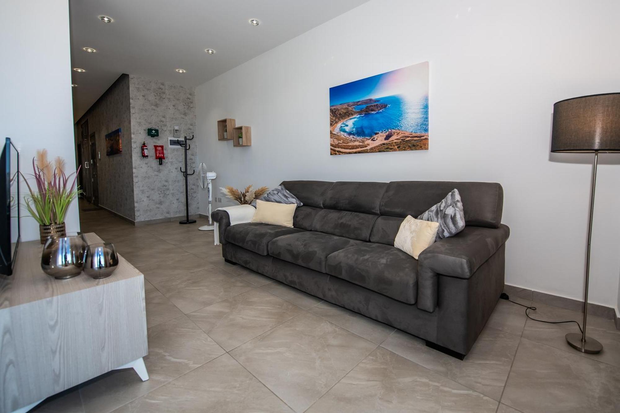 Clifftop Modern Apartment Mellieha Exterior photo